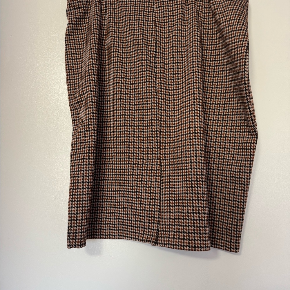 Elegant Houndstooth Pencil Skirt - Picture 4 of 6